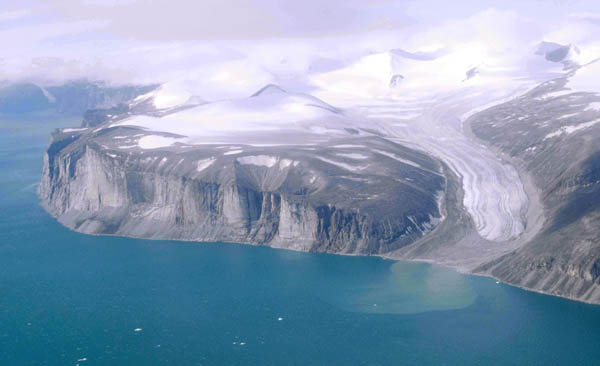 Baffin Island (photo by Ansgar Walk, used under Creative Commons license)