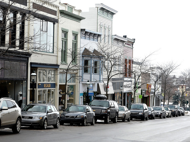 The streets of downtown Petoskey are packed with boutiques, coffee shops, restaurants and other businesses, many catering to the area’s tourists. (Bridge photo by John Russell)