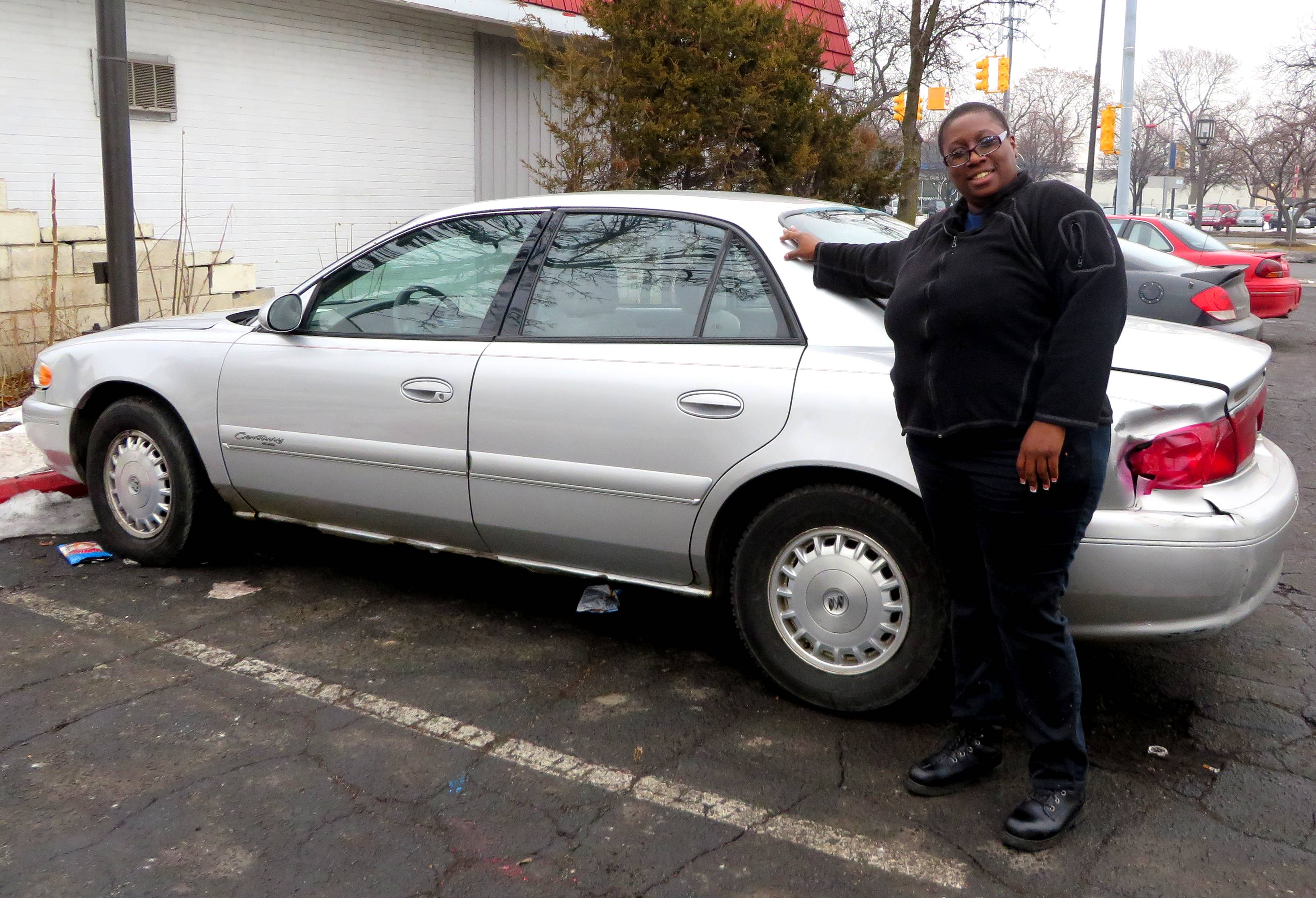 Fatima Mixon's mother won $2,000 in the lottery. She gave Fatima enough to buy a 2002 Buick Century in order to drive to her new job (photo by Lester Graham)