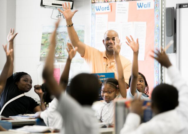 William Weir, a former cop, tries to make his lessons relatable to third- and fourth-grade social studies students at the Schulze Academy for Technology and Arts in Detroit. (Bridge photo by Brian Widdis) 