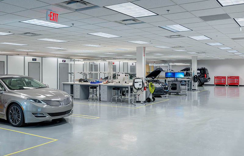  P3’s workshop in Michigan is a 10-car full vehicle workshop with prototyping capabilities. The company’s Mobility Innovation Center, which opened in April in Southfield, also includes labs to study connectivity, autonomous vehicles, eMobility, cybersecurity and other in-vehicle telematics and mobility solutions. (Photo courtesy of P3 North America Inc.) 