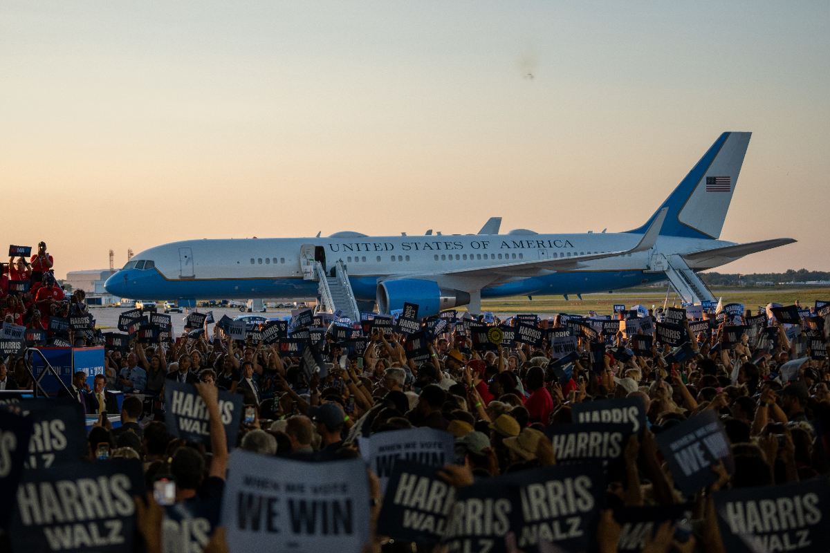 Kamala Harris rally at Metro Detroit aiport