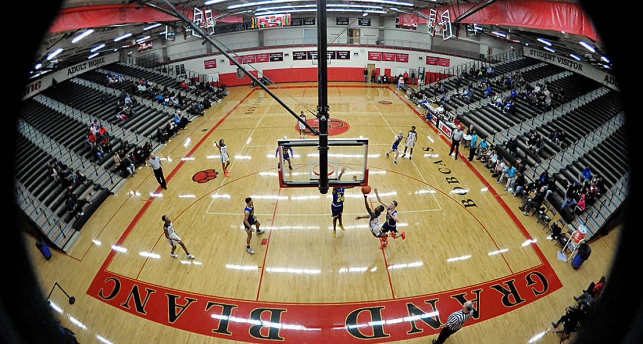 Flint once home to legendary basketball teams is now 