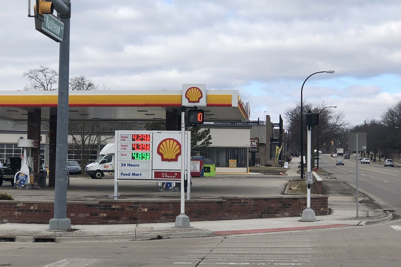 Find Gas Stations Near Me