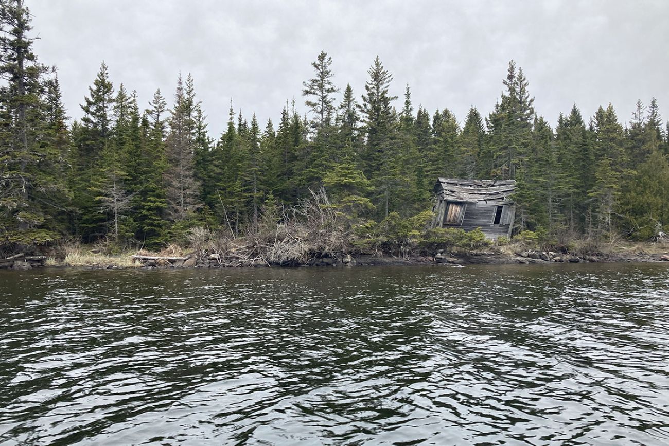 a old cabin that about to collapse