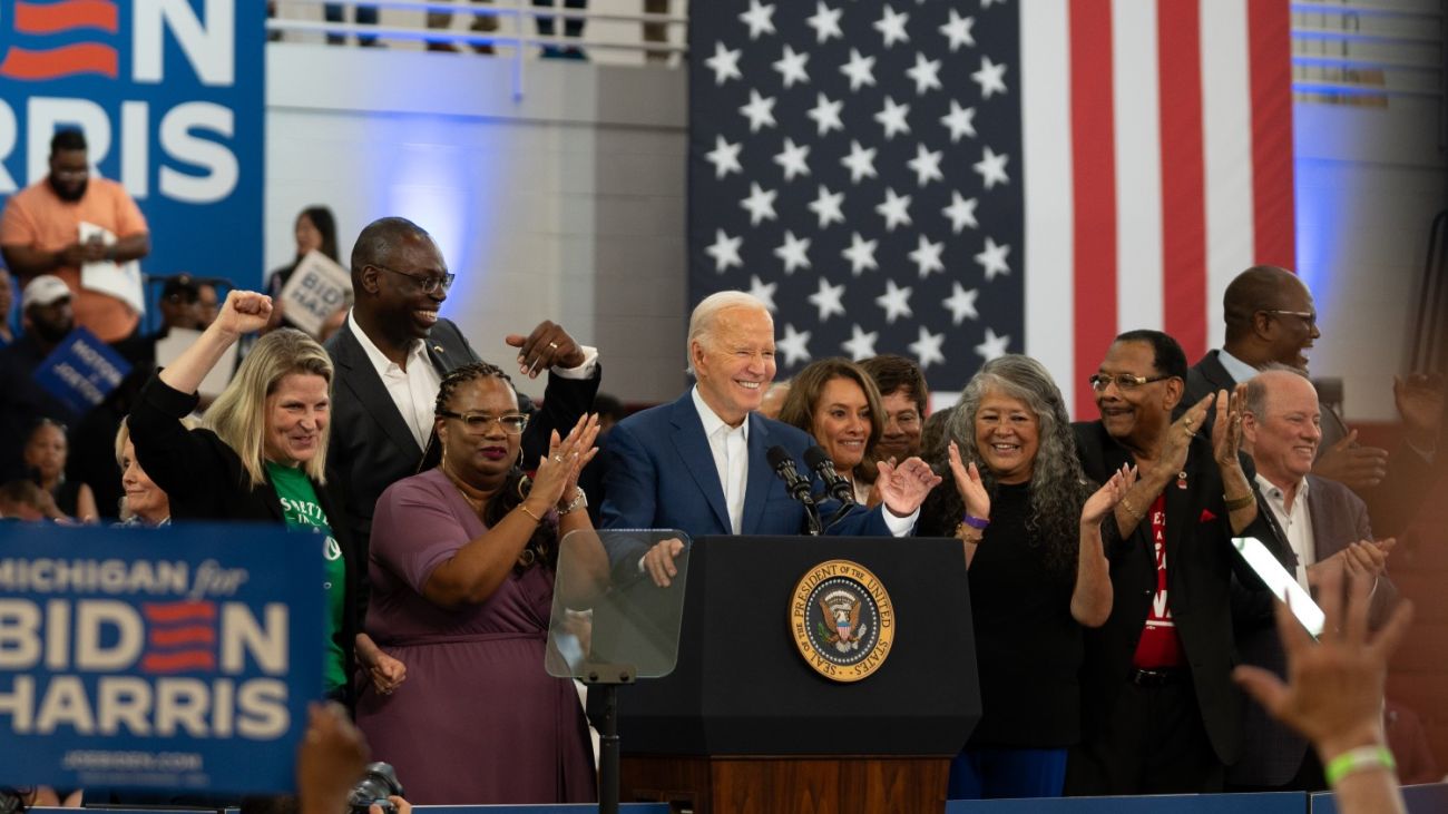 President Biden with fellow Democrats in Detroit