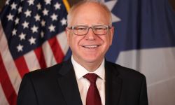 official portrait of Minn. gov. Tim Walz