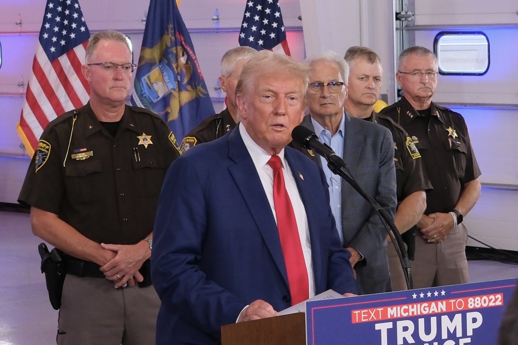 Trump promised Michigan peace in Mideast, not troops on US streets - Bridge Michigan