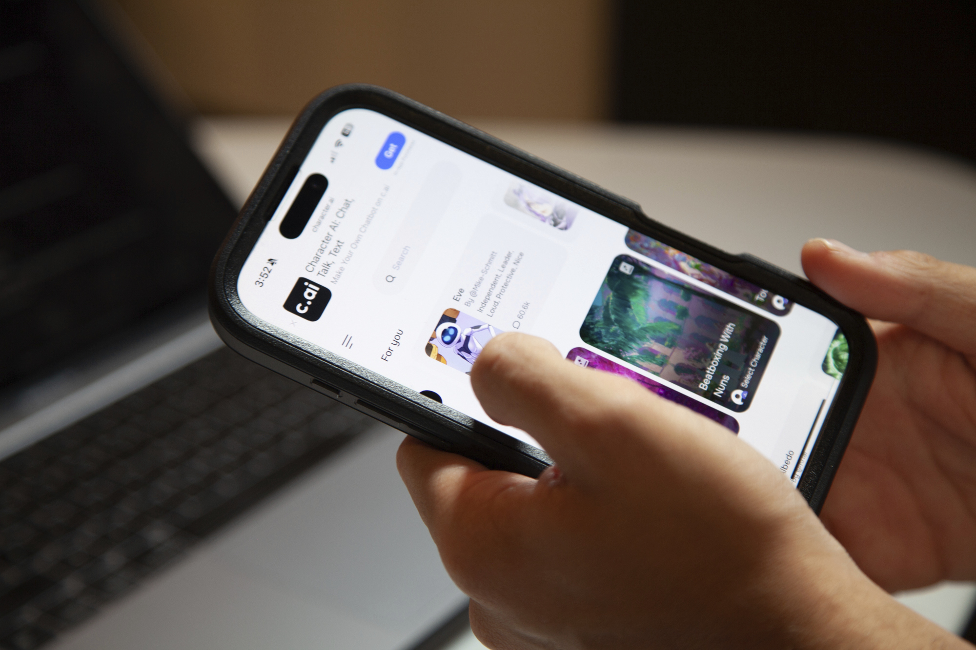Michigan lawmakers: Block kids from AI chatbots, limit social media