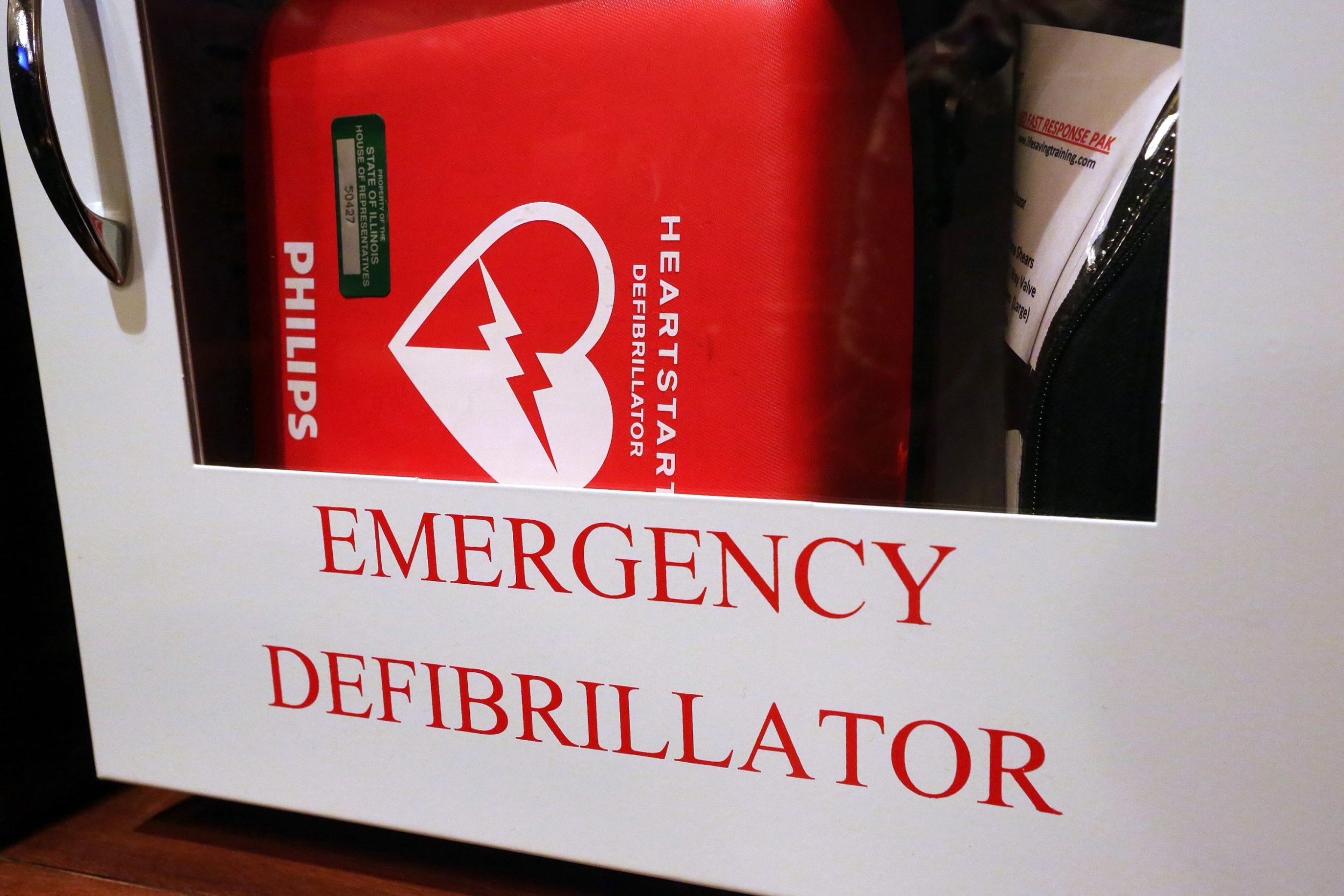 Michigan wants schools ready for cardiac emergencies, fails to provide funds