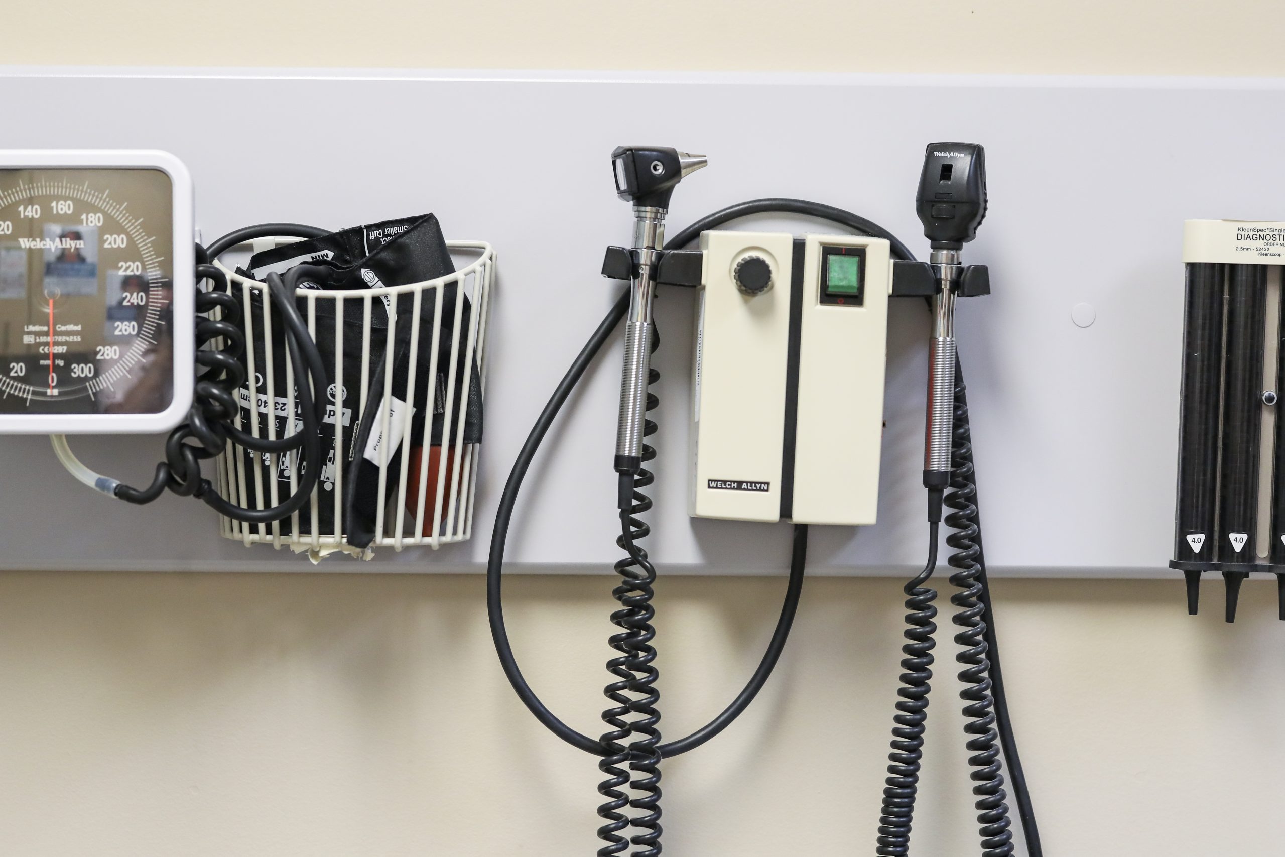 Lansing gridlock jeopardizes licenses for 8K Michigan doctors