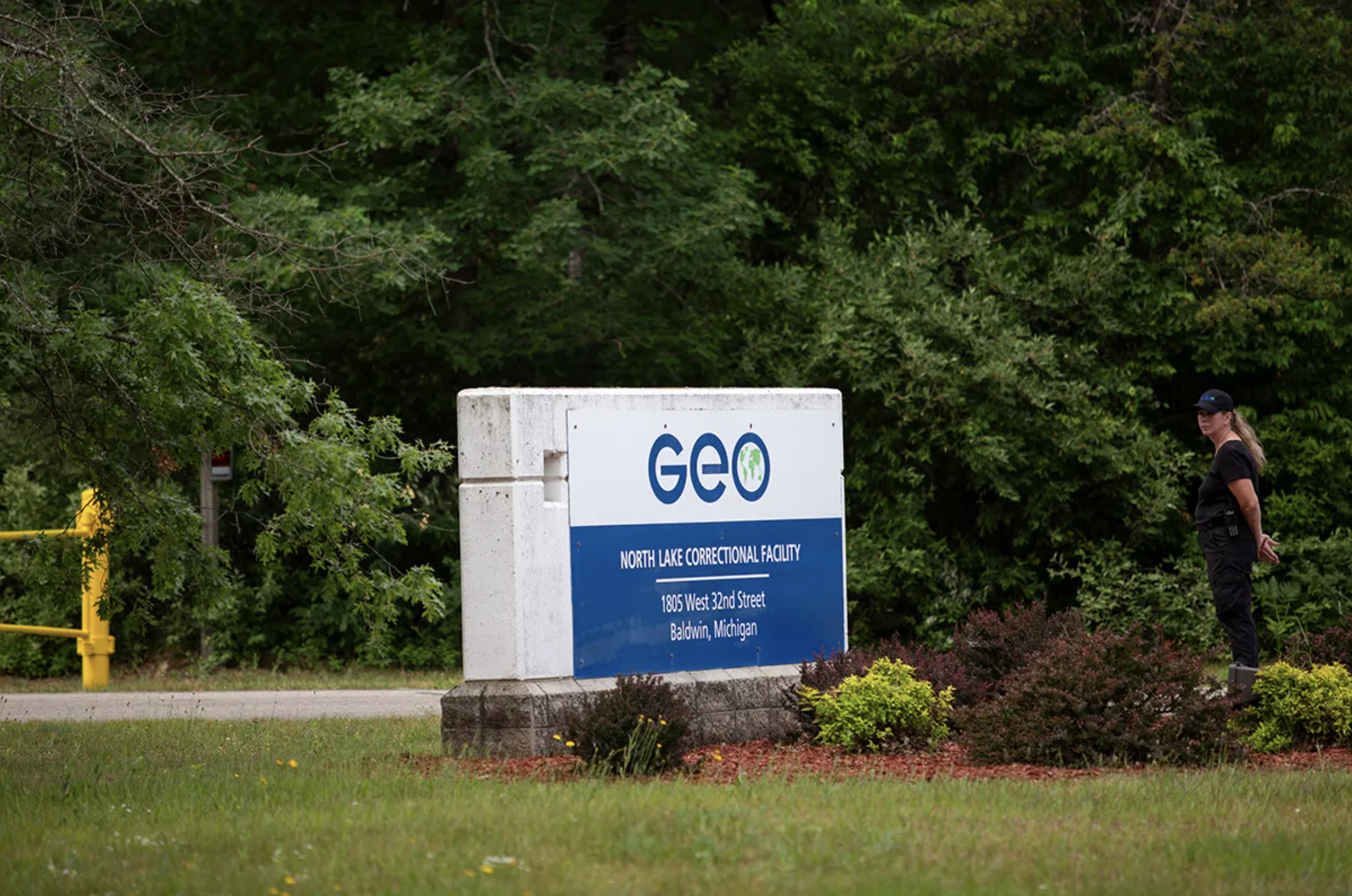 Advocates: ICE denying medical, legal access at Michigan detention center