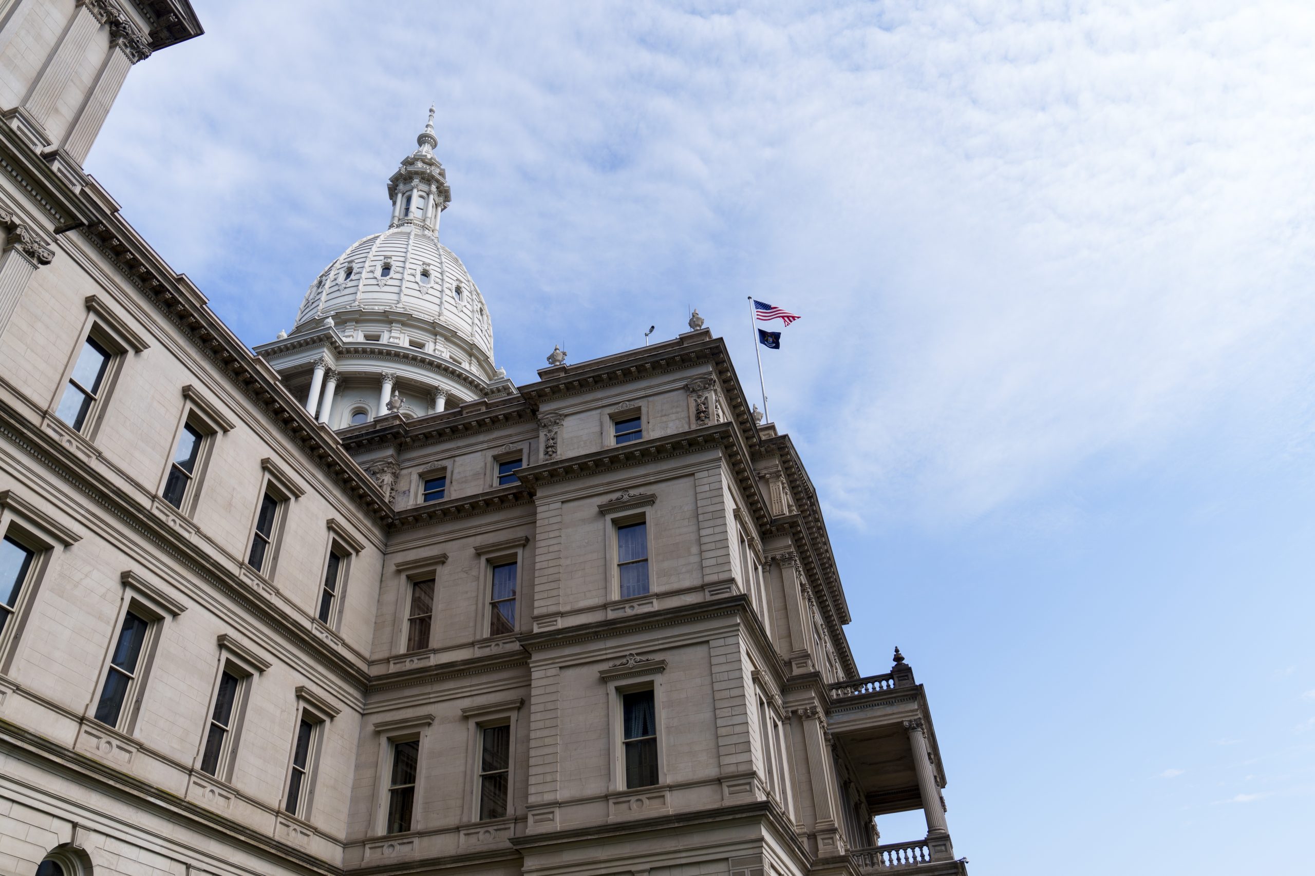 Don't have a retirement plan? Michigan Senate bills could change that