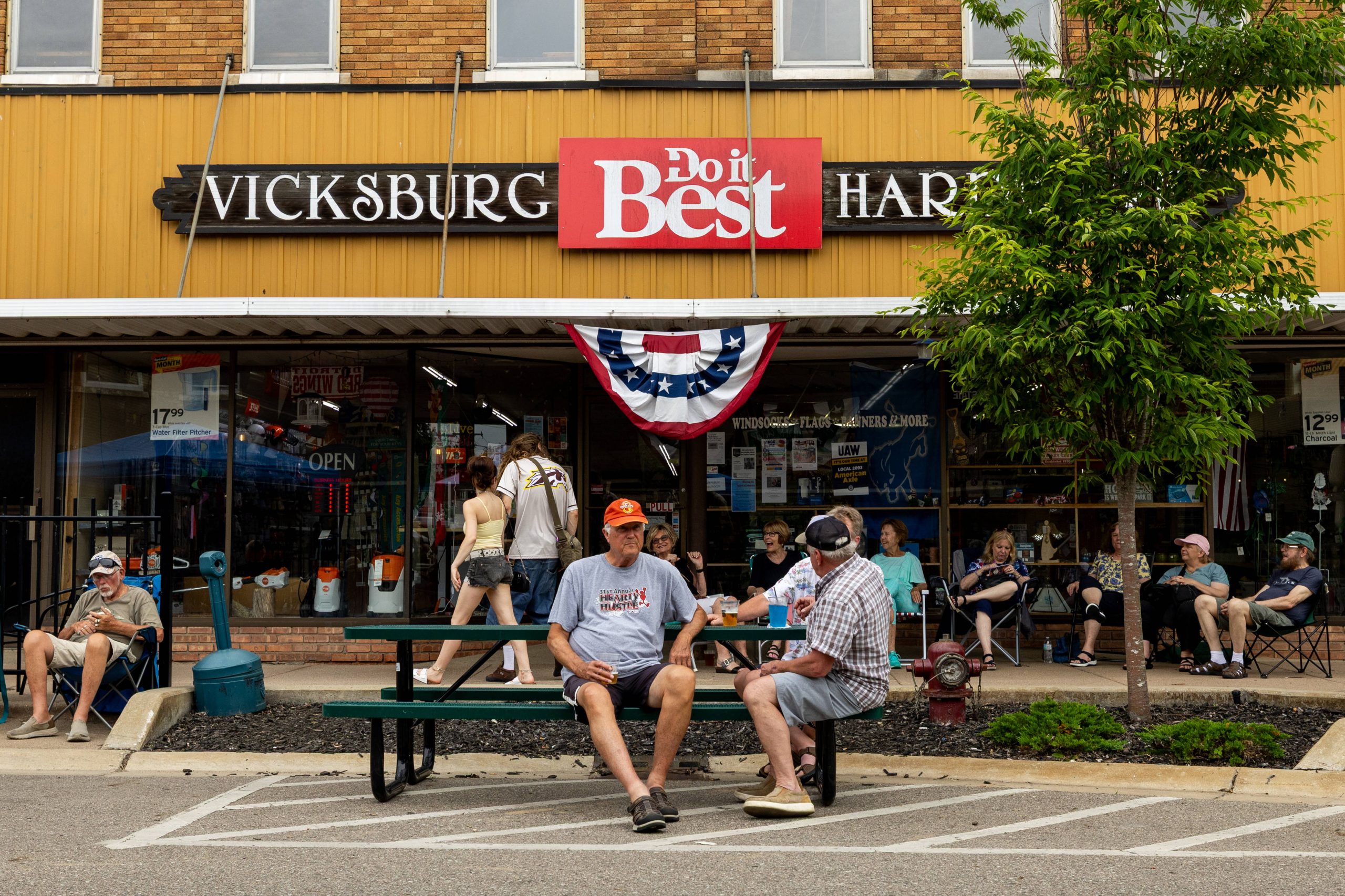 While others shrink, one southwest Michigan town found a way to boom - Bridge Michigan