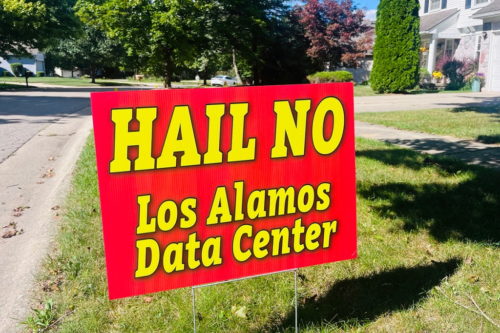 A sign that says 